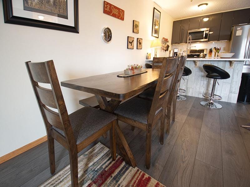 Day, Kitchen or kitchenette, Dining area, furniture