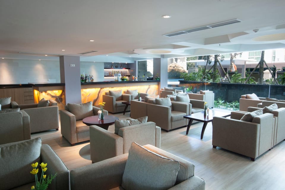 Lounge or bar