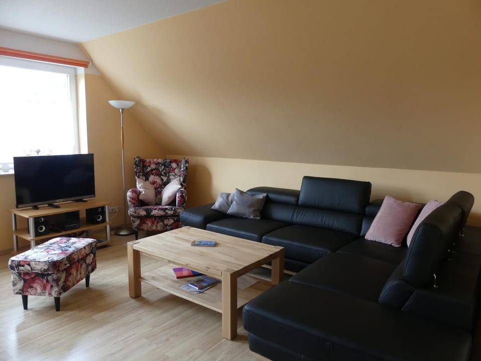 Haus Marleen OG, FW 2 Apartment in Zingst