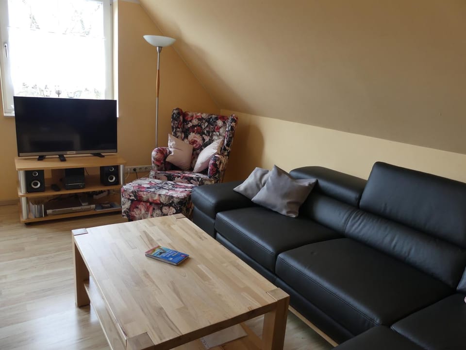 Haus Marleen OG, FW 2 Apartment in Zingst