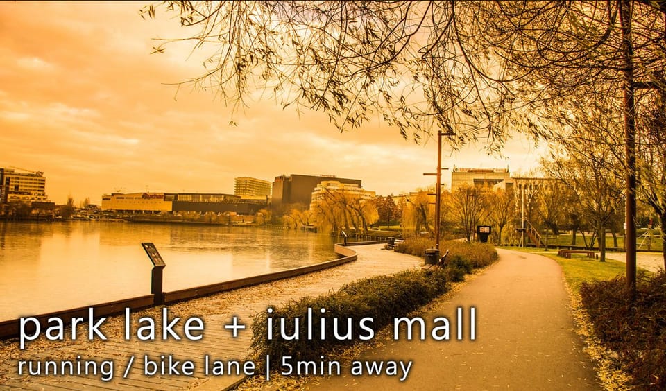 Nearby landmark, Restaurant/places to eat, Off site, Natural landscape, Fitness centre/facilities, Supermarket/grocery shop, Shopping Area