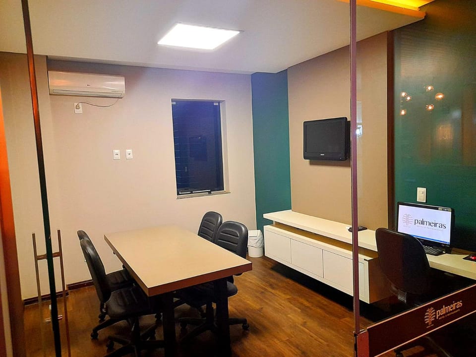 TV and multimedia, Meeting/conference room, air conditioner