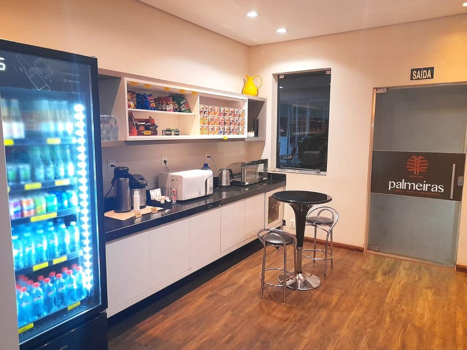 Coffee/tea facilities, Kitchen or kitchenette, minibar