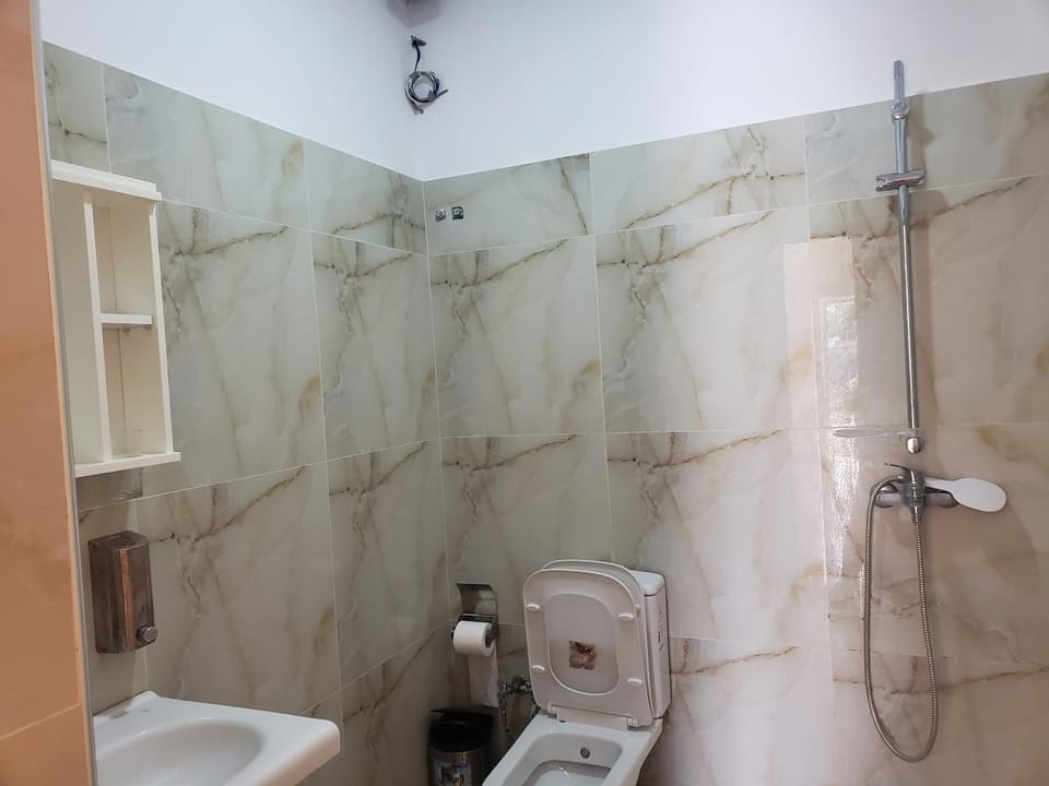 Shower, Toilet, Bathroom