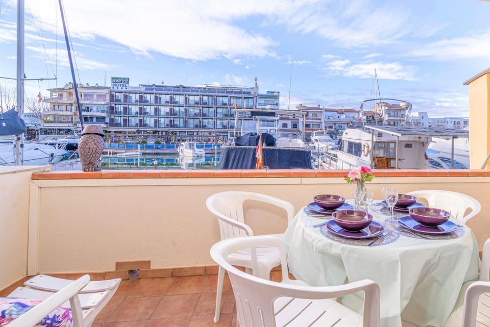 View (from property/room), Balcony/Terrace