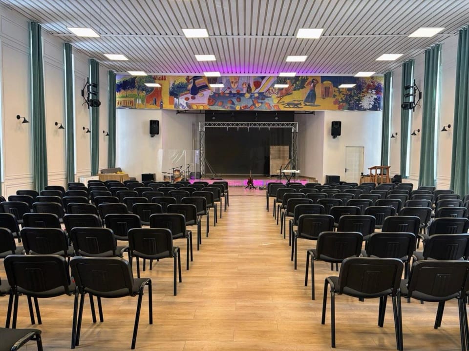 Meeting/conference room