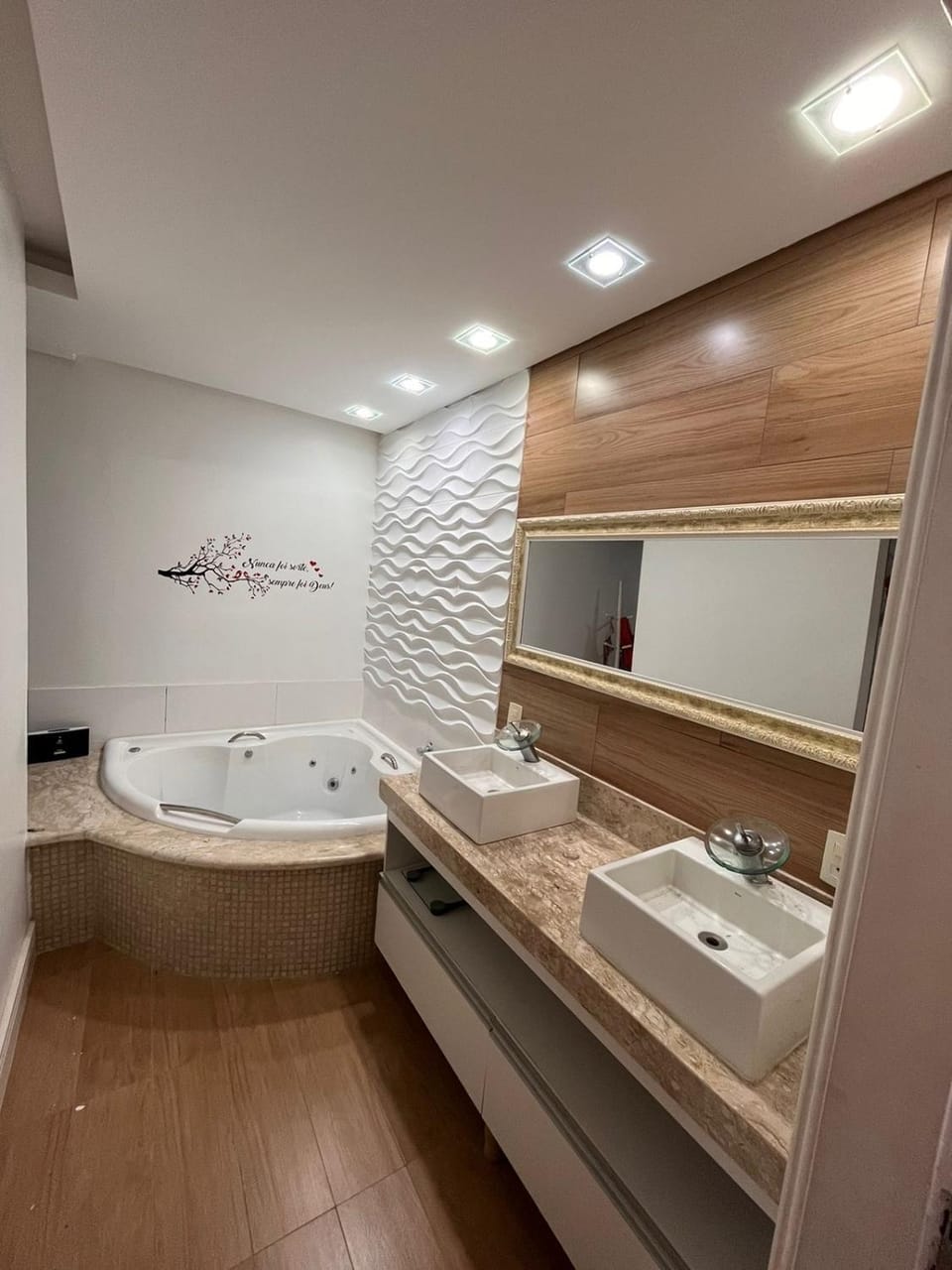 Bathroom, Bath