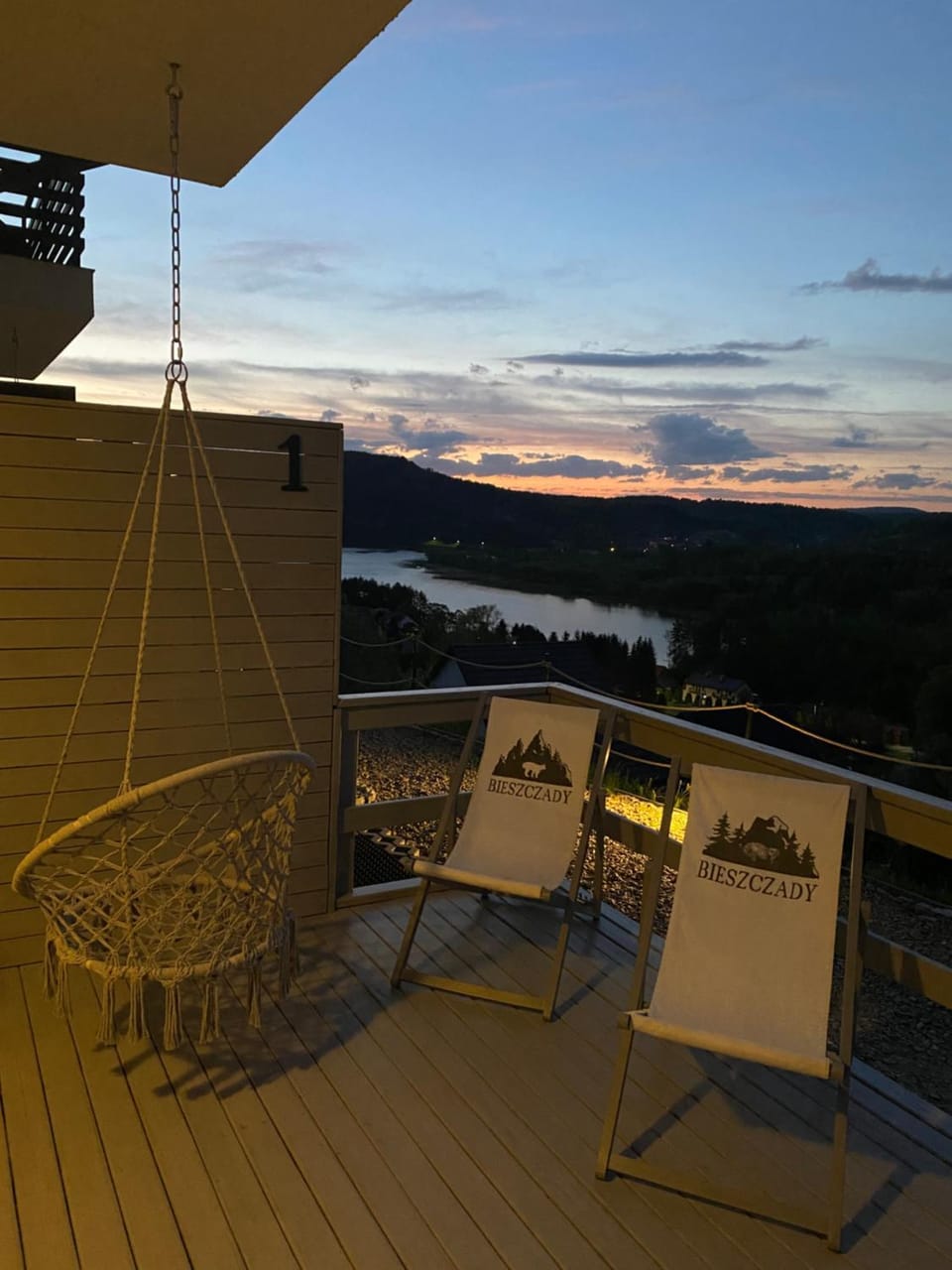 Natural landscape, View (from property/room), Balcony/Terrace, Lake view, Mountain view, River view