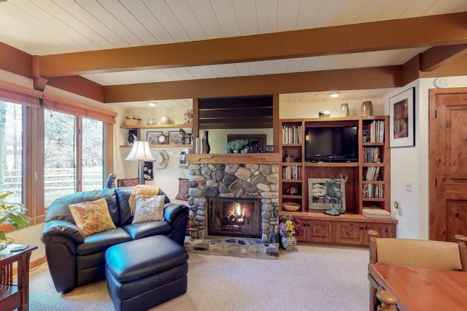 Dollar Meadows 1370 Apartment in Sun Valley