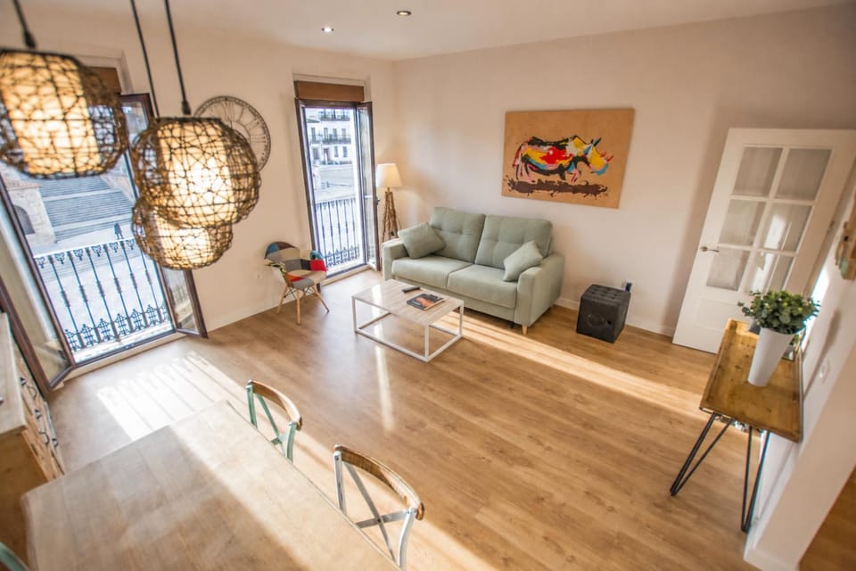Communal lounge/ TV room, Living room