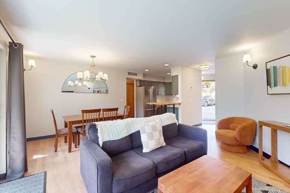 Aspen Suites 505: Enchantment Abode Apartment in Leavenworth