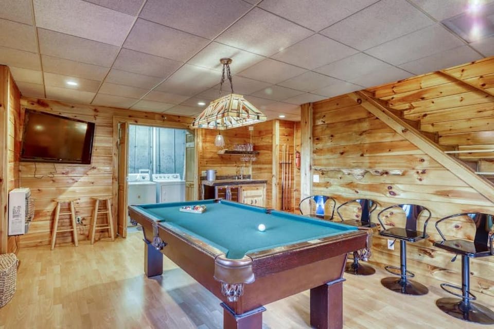 Dogwood Overlook House in Georgia