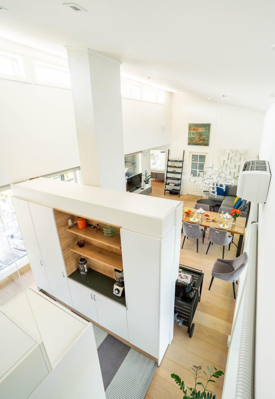 Living room, Seating area, kitchen
