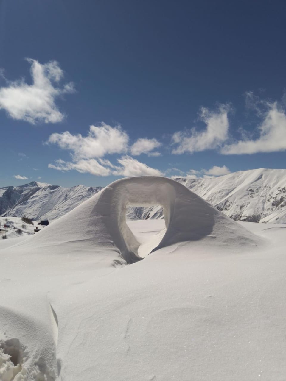 Nearby landmark, Day, Natural landscape, Winter, Mountain view