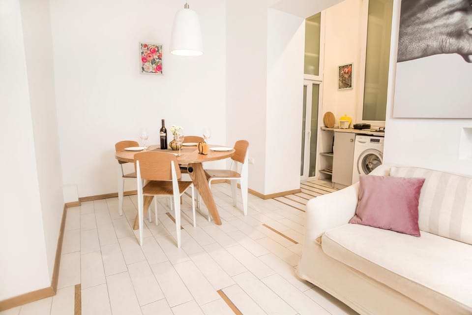 Tbilisi center 2 BD 80sq with Balcony and High ceiling Apartment in Tbilisi, Georgia