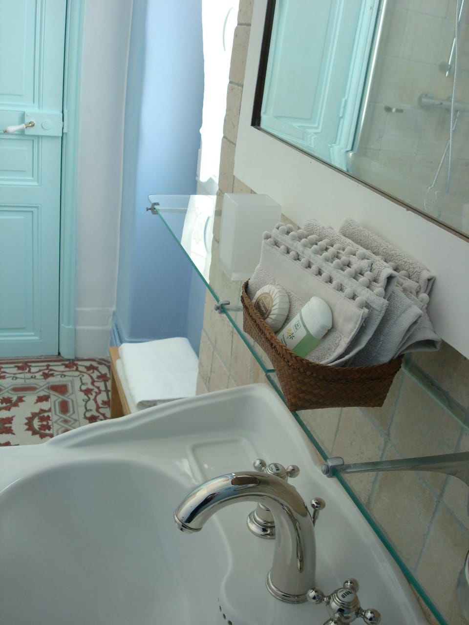 Toilet, Bath