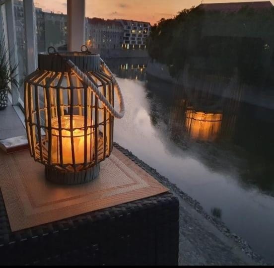 Balcony/Terrace, River view