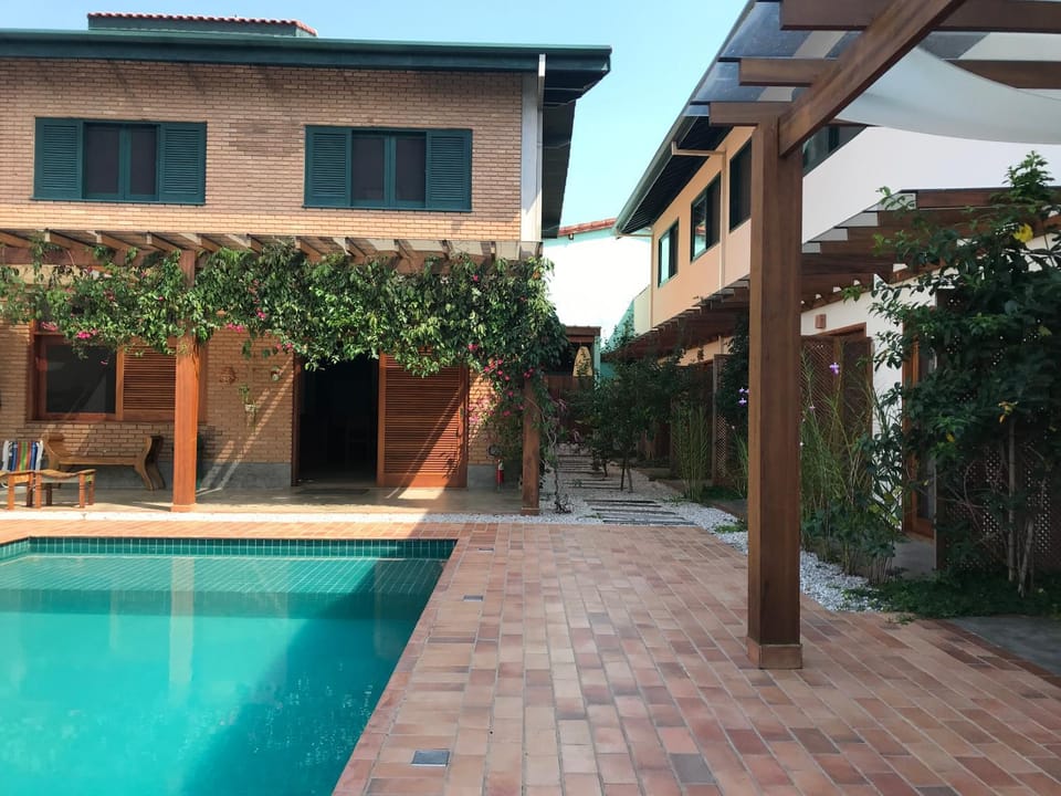Property building, Swimming pool, Swimming pool