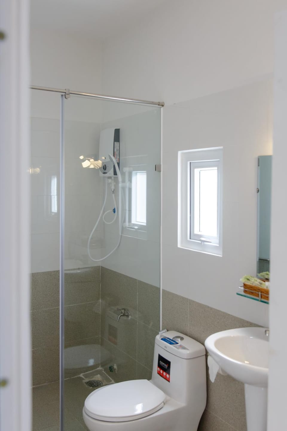 Shower, Toilet, Bathroom