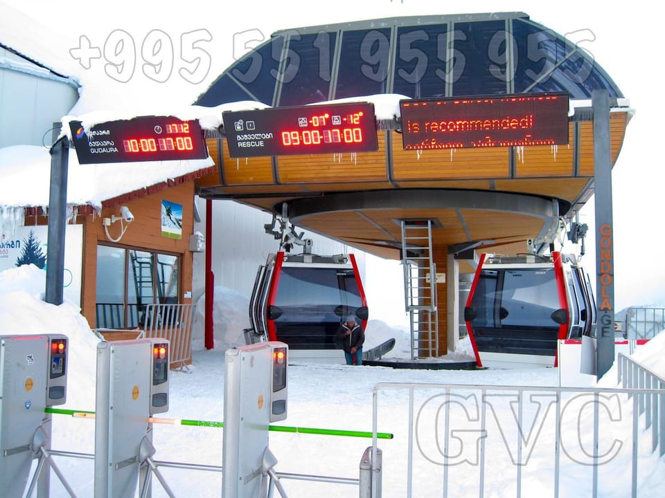 Nearby landmark, Ski School, Skiing, Skiing, Decorative detail, Decorative detail