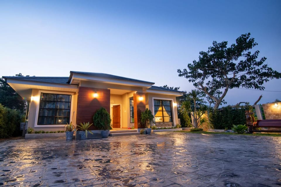GetZleep PoolVilla Villa in Chon Buri Changwat