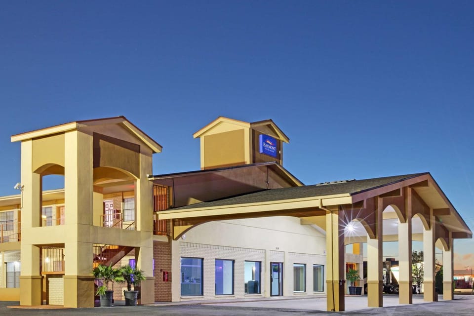 Property building, On site