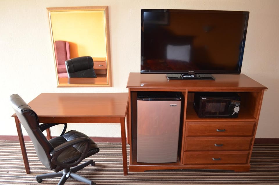 Living room, Photo of the whole room, Decorative detail