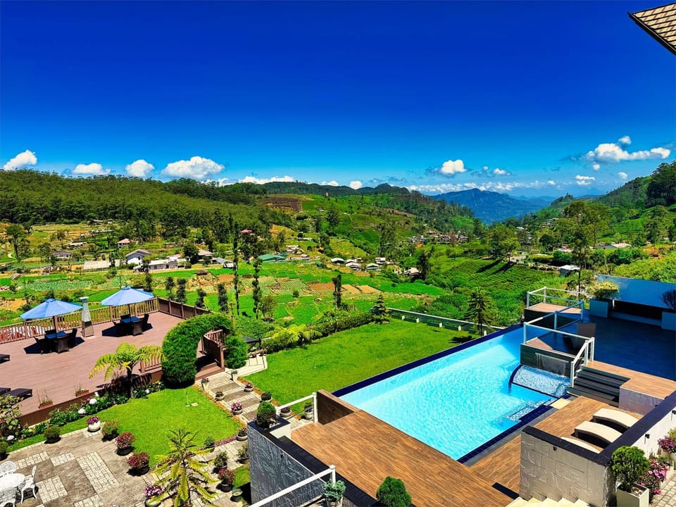 Garden view, Mountain view, Swimming pool, Swimming pool