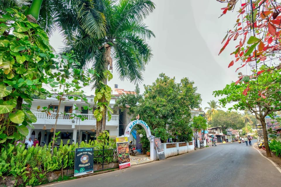 Mayonna Creek Side Hotel in Baga