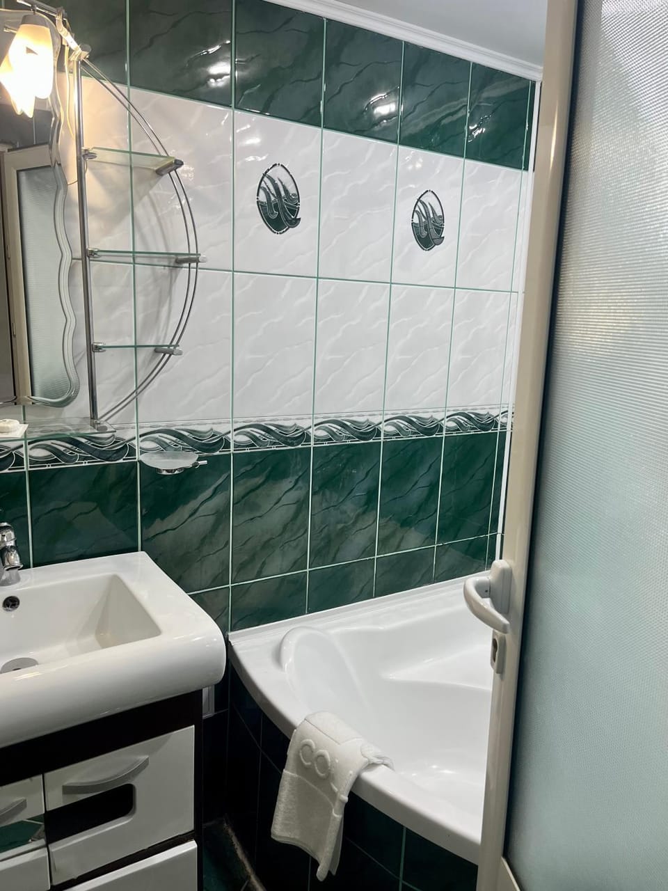 Bath, towels