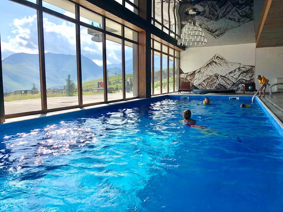 Hot Tub, Massage, Sauna, Steam room, Spa and wellness centre/facilities, Swimming pool