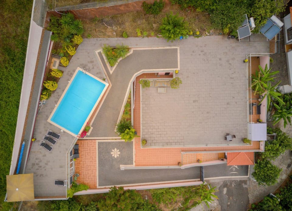 Bird's eye view, Swimming pool