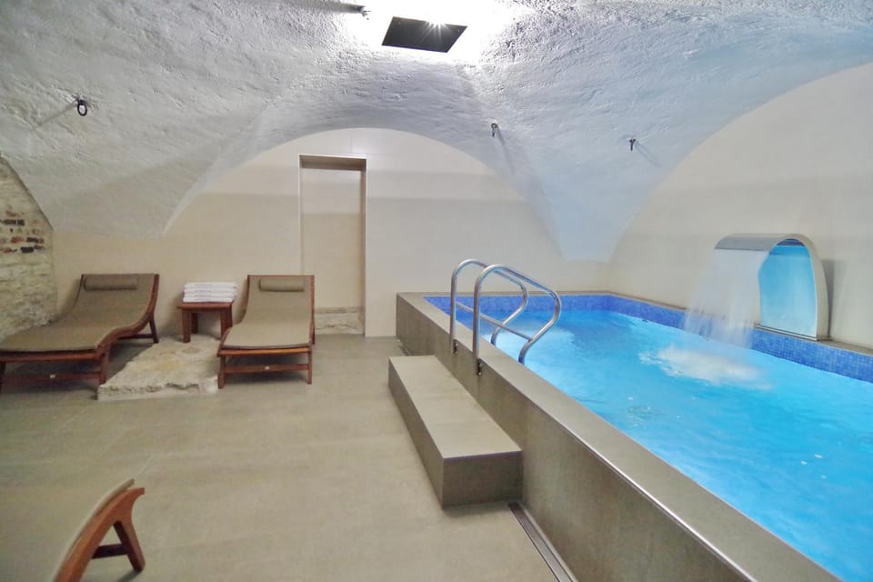 Pool view, Swimming pool, Swimming pool