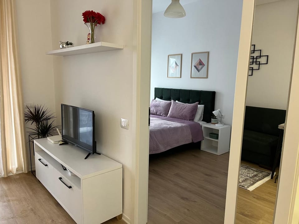 Communal lounge/ TV room, Bed, TV and multimedia, Photo of the whole room