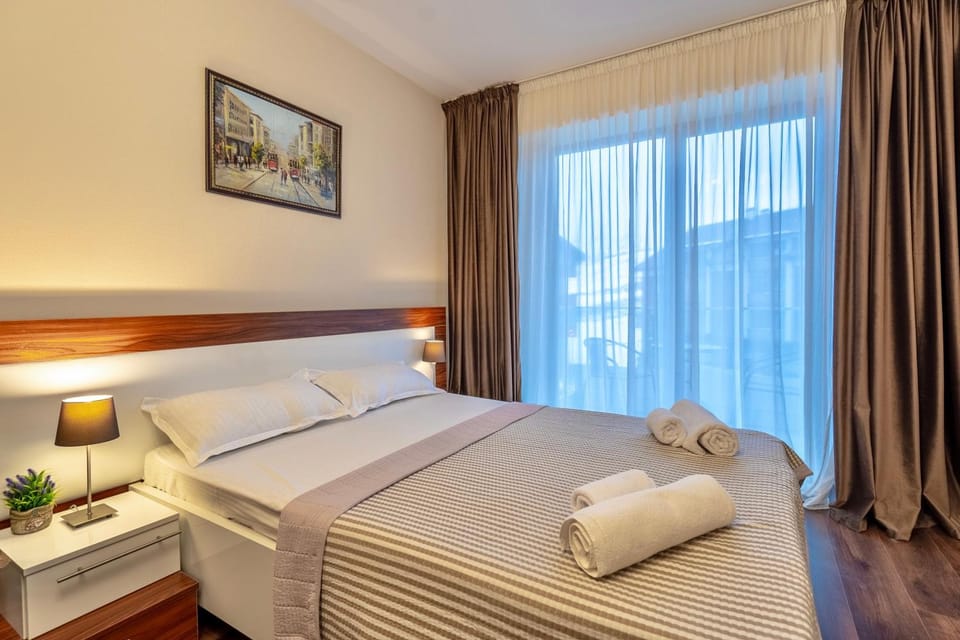 Bed, Decorative detail, Bedroom