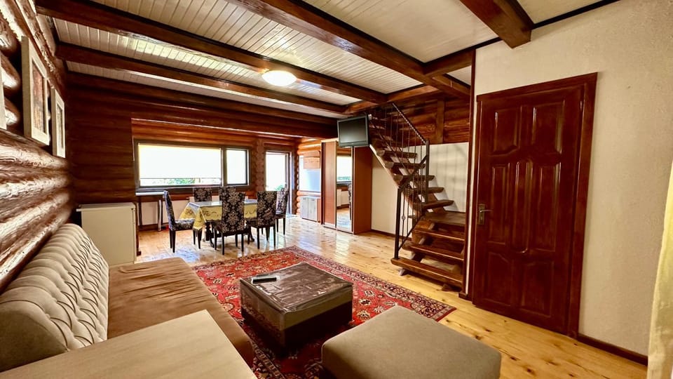 Chalet Vedmezhe Hotel in Ukraine