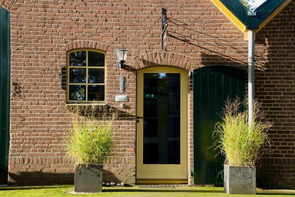 Facade/entrance, Other, On site