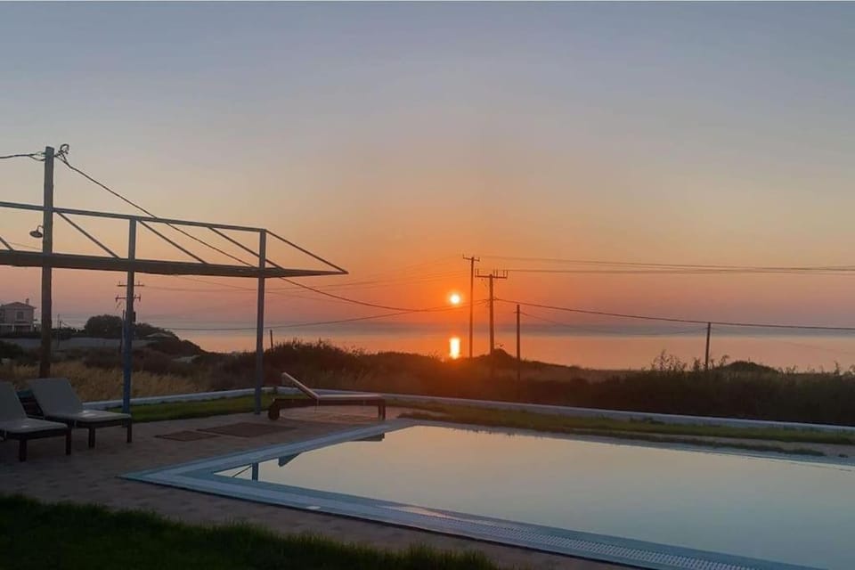 CRISTELIA SEAFRONT & POOL VILLA Villa in Rhodes, Greece