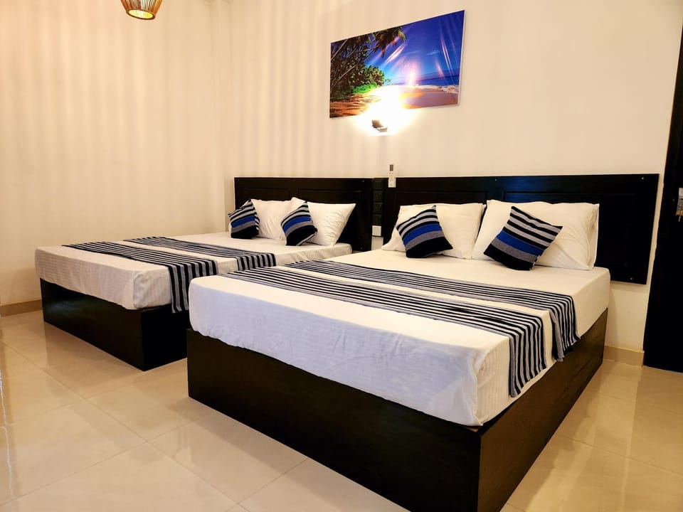 Sun sea guest home Vacation rental in Tangalle