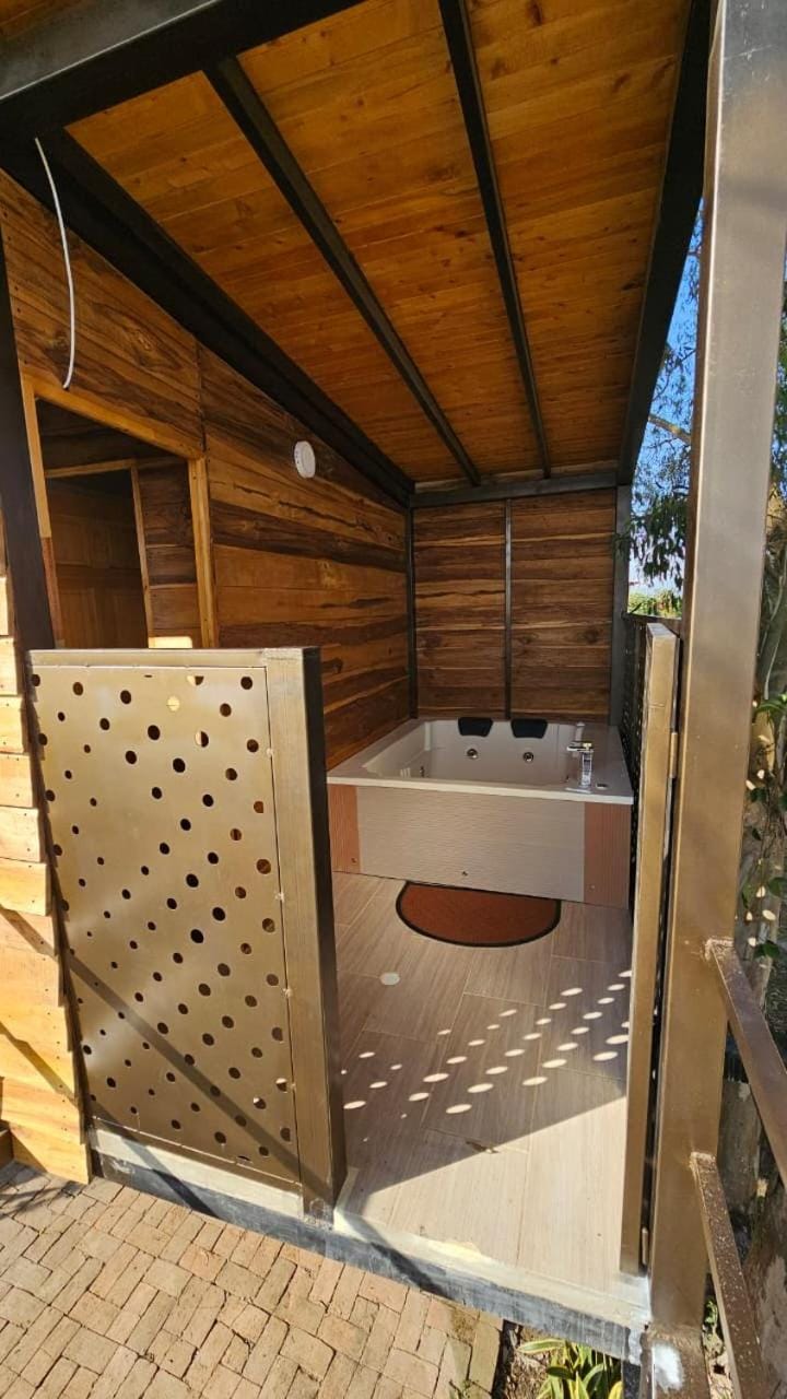 Parador La Mesa Redonda Hotel y Glamping Luxury tent in Santander, Colombia