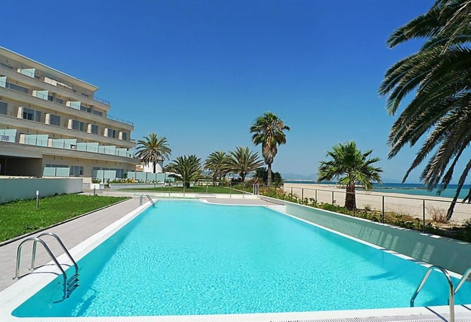 Property building, Pool view, Swimming pool