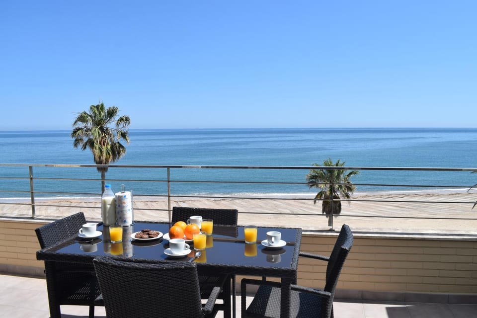 Balcony/Terrace, Sea view, Breakfast