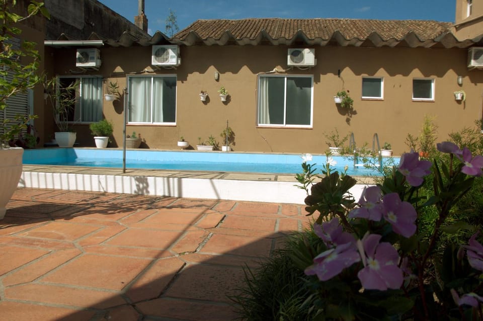 Swimming pool, Swimming pool
