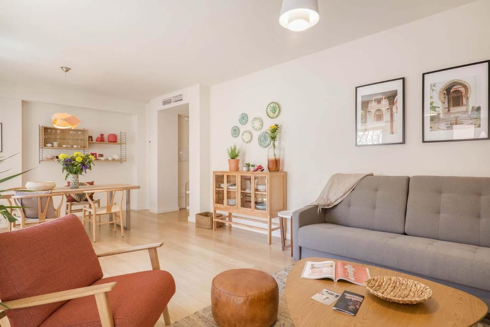 Communal lounge/ TV room, Living room