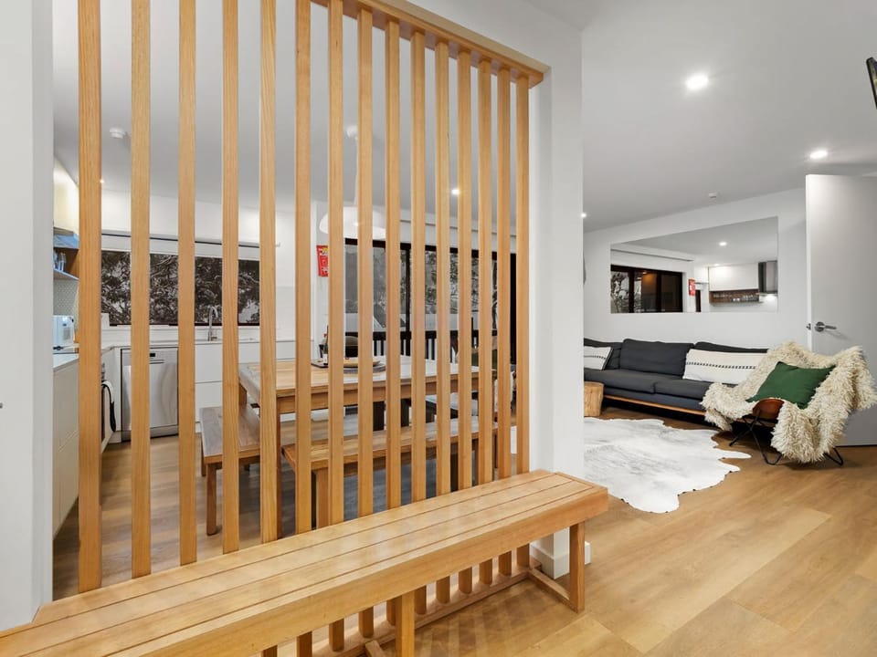 Facade/entrance, View (from property/room), Kitchen or kitchenette, Seating area