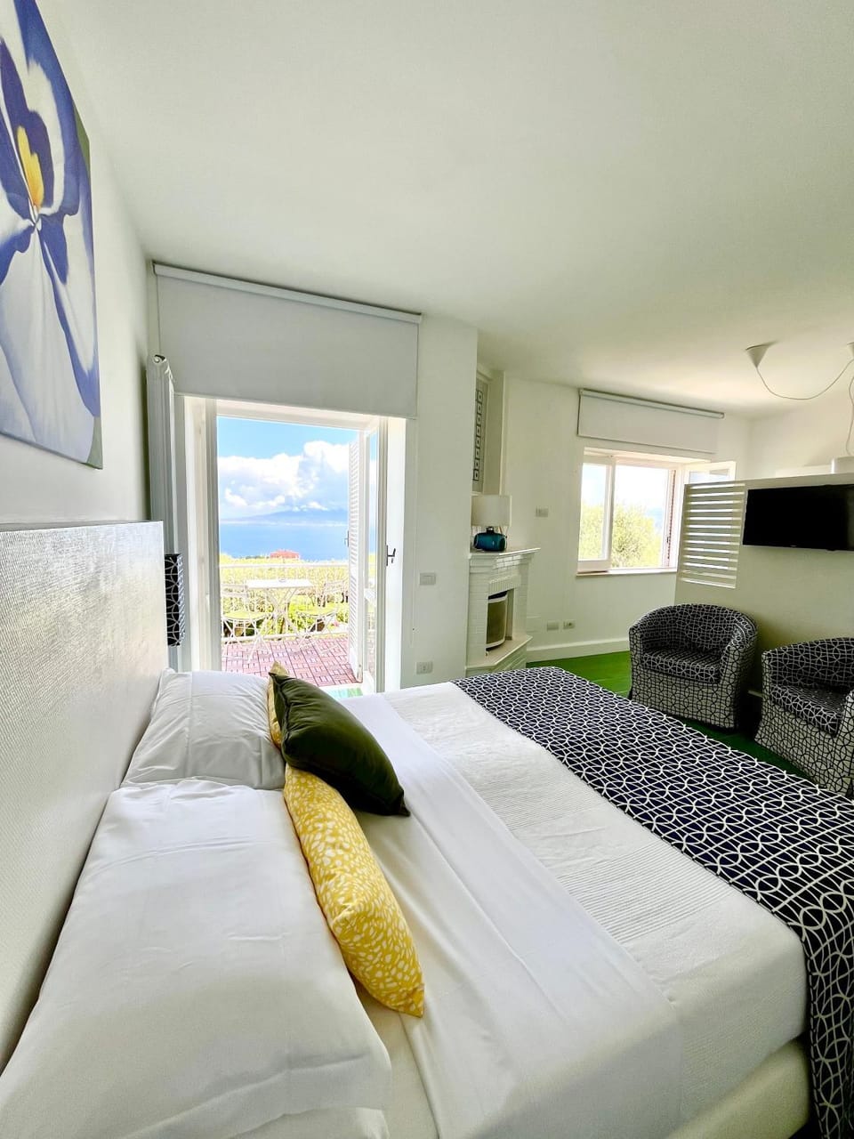 Sorrento Olive Tree Garden Bed and Breakfast in Priora