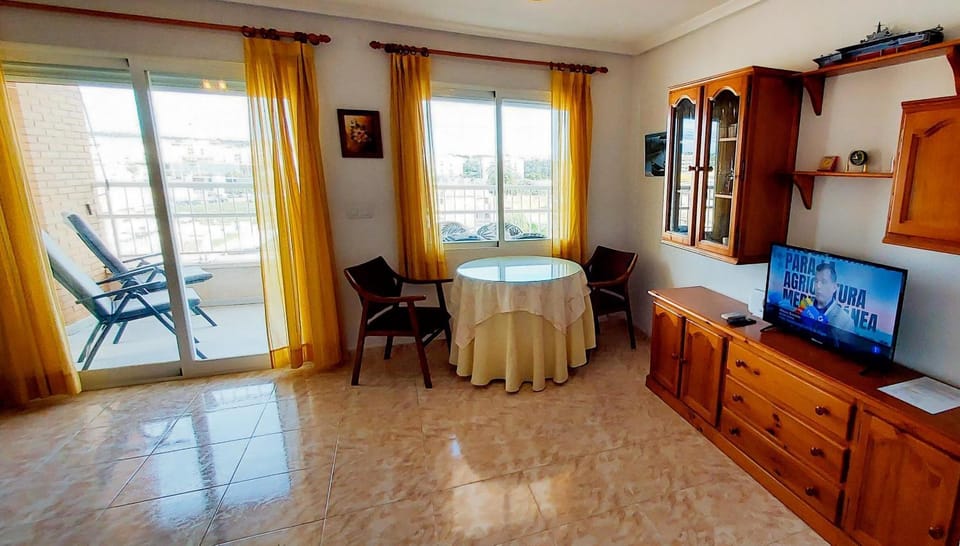 Living room, Dining area, air conditioner
