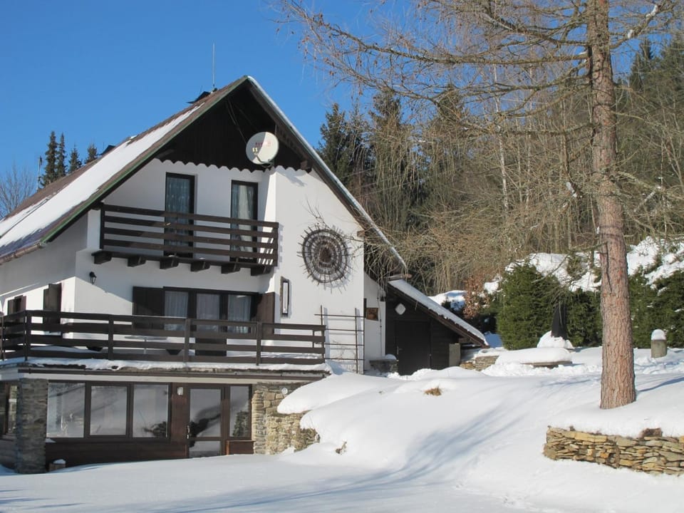 Property building, Winter