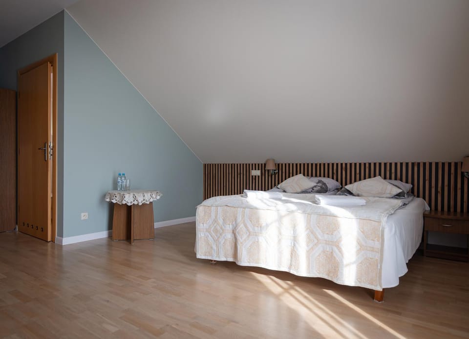Dworek Biesiadny Bed and Breakfast in Greater Poland Voivodeship