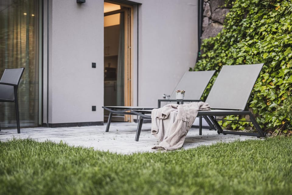 Garden, Garden view, sunbed